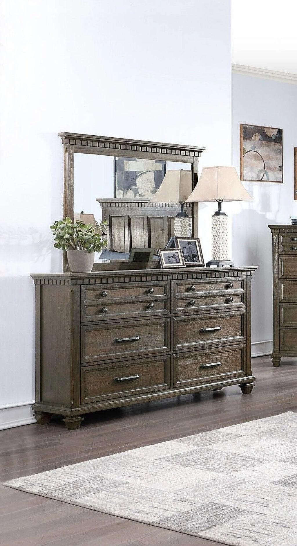Antique Brown Queen Size 4pc Bedroom Furniture Y753