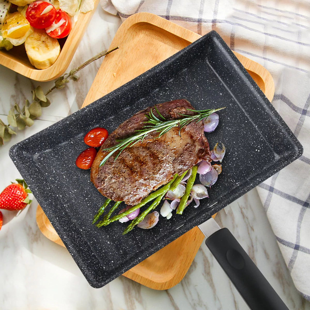 Frying Pan with Handle M4176