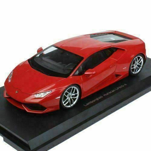 1:18 Lamborghini Huracan Red Metallic Q29559