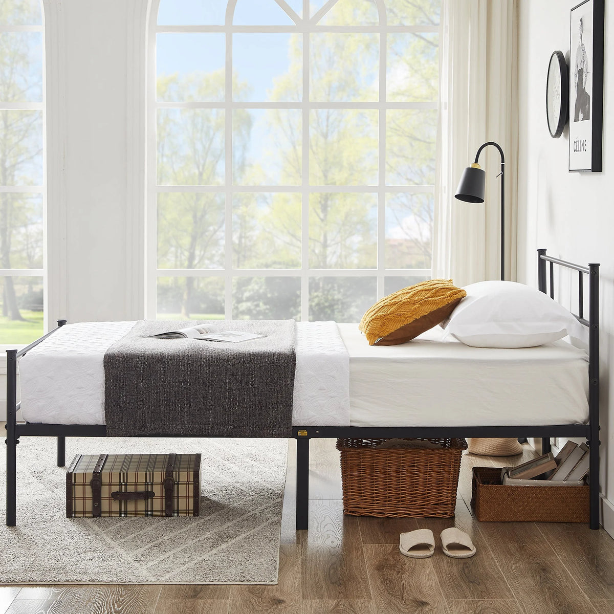 Twin Size Black Metal Platform Bed Frame with Headboard and Footboard E63423