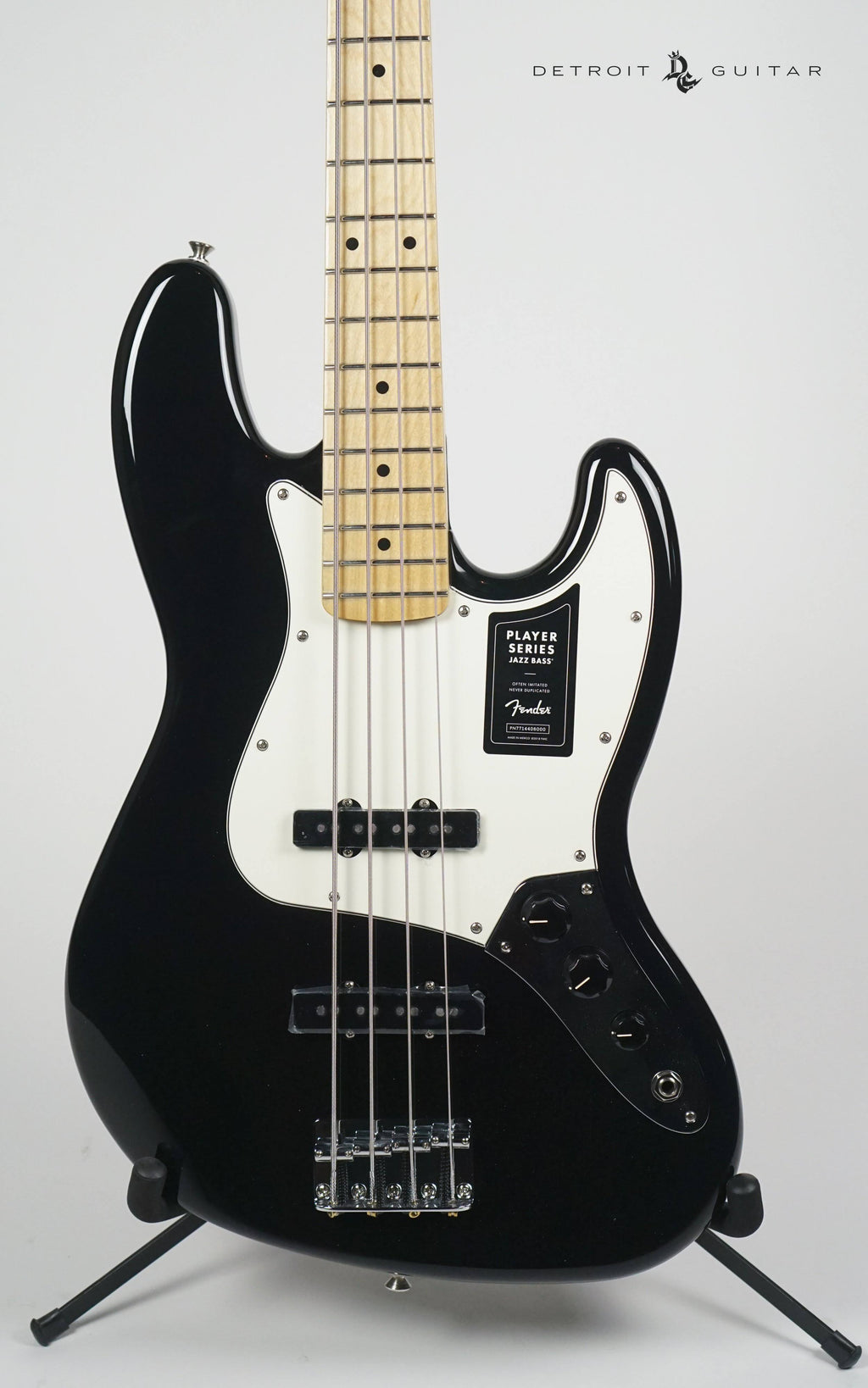 Jazz Bass Maple Fingerboard Black F545634