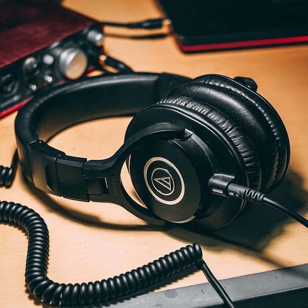 Studio Monitor Headphones with Headphone Hook, Y Splitter Cable, and 2-Pack of Replacement Earpads N17091