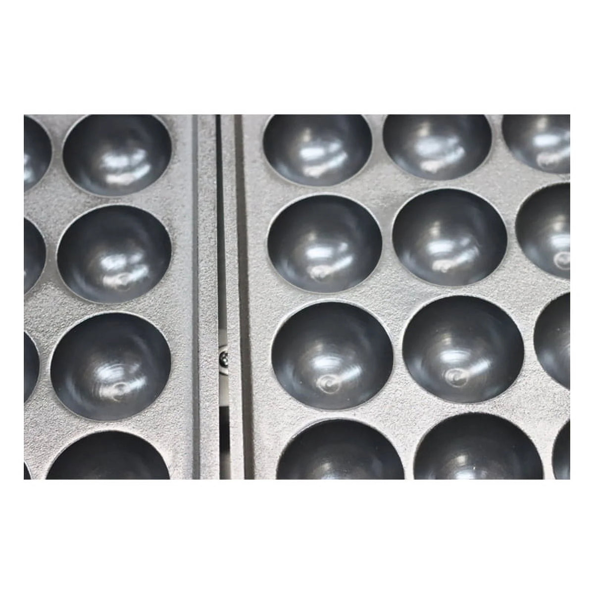 56Pcs Electric Takoyaki Maker 220V X1255