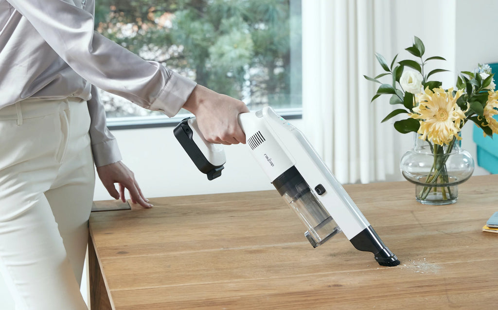 Cordless Stick Allergen Vacuum V13810