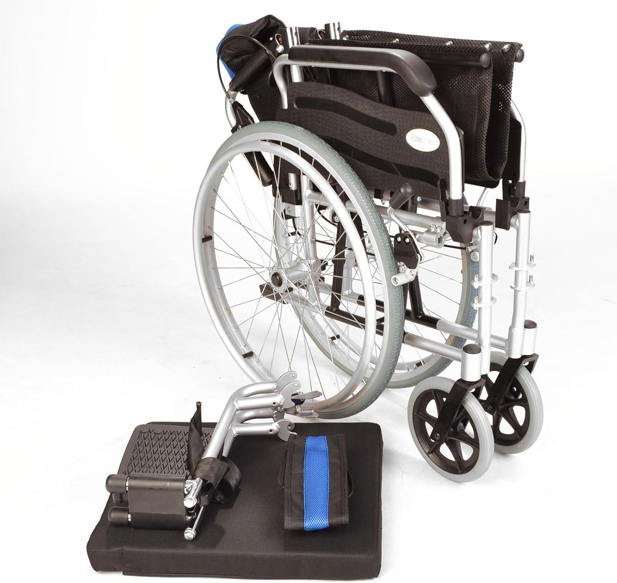 Lightweight Aluminium Folding Self Propel Wheelchair With 20-Inch Extra Wide Seat O4051