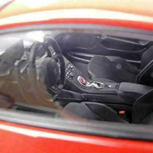 1:18 Lamborghini Huracan Red Metallic Q29559