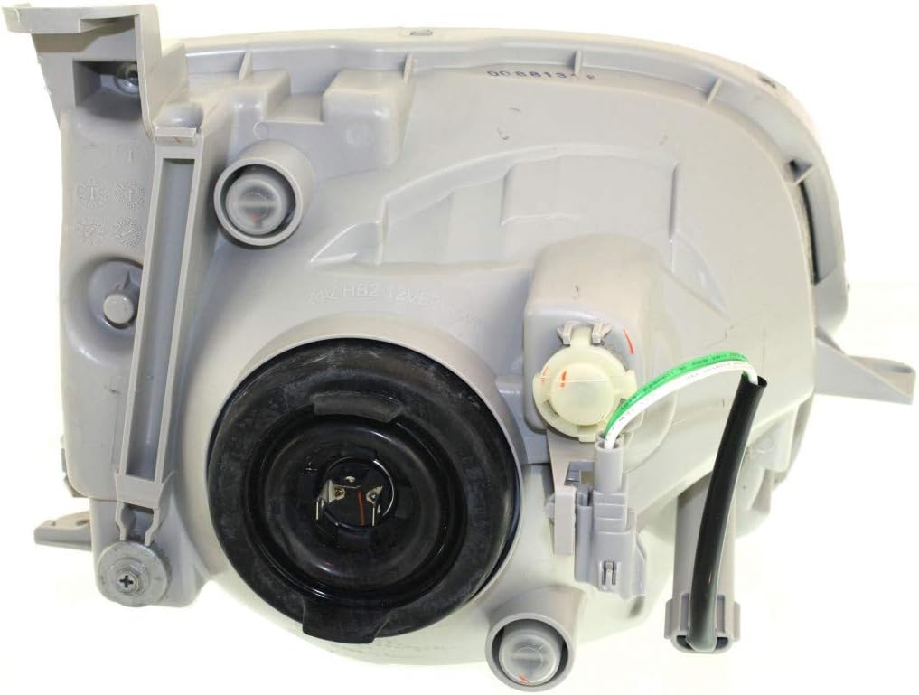 2005 2006 Toyota Tundra Driver and Passenger Side Headlight Assembly T24942