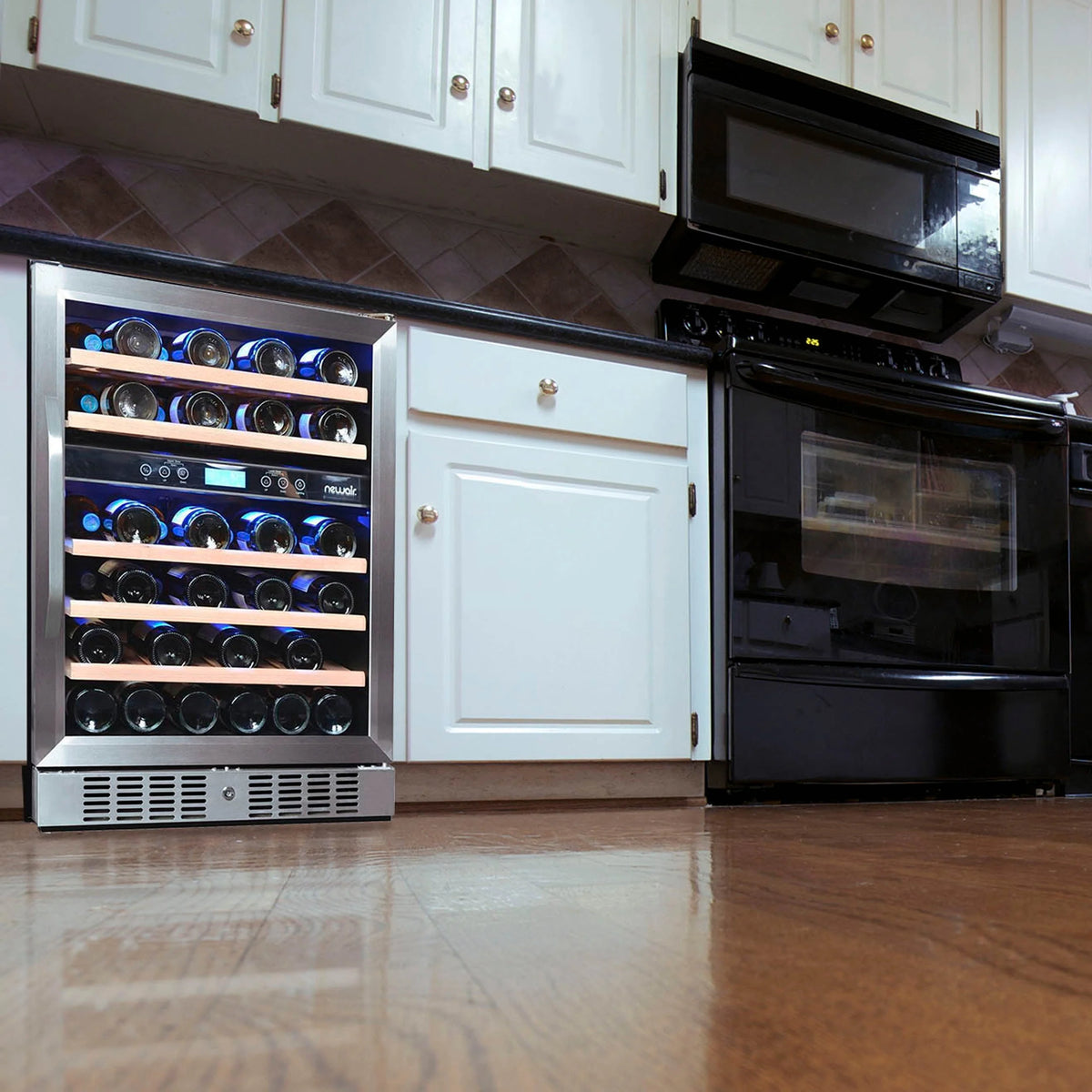 46-Bottle Dual-Zone Stainless Steel Wine Refrigerator Y3057
